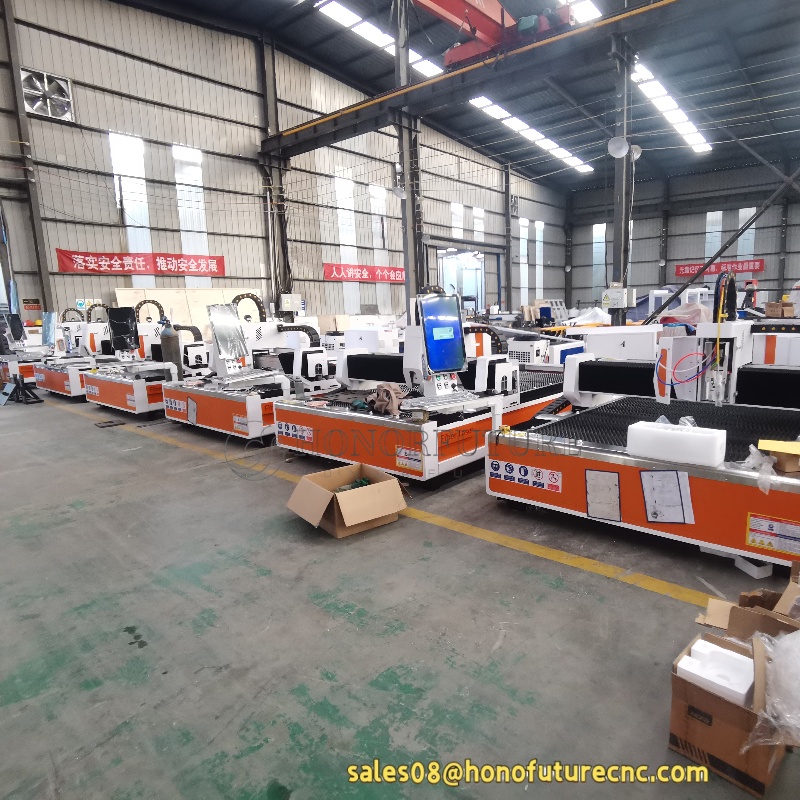 Industrial Grade Laser Cutter - 1530 industriële CNC-lasermachine Fiber Lazer Cutter